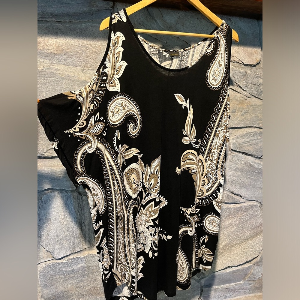 Lascana black, tan, and white paisley tunic blouse, cold shoulder, size 1X